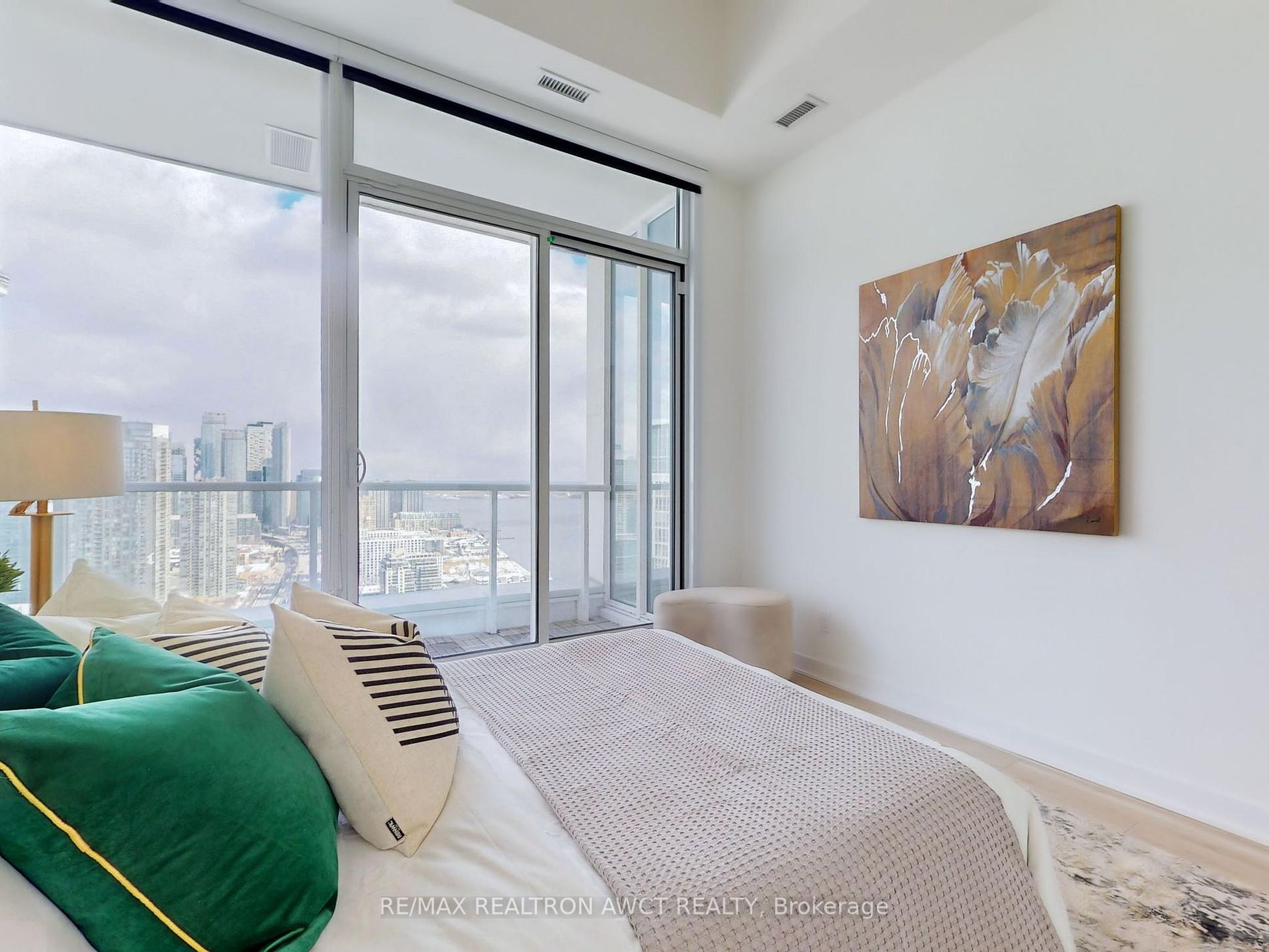 17 Bathurst St Ph02 Property Photo 15