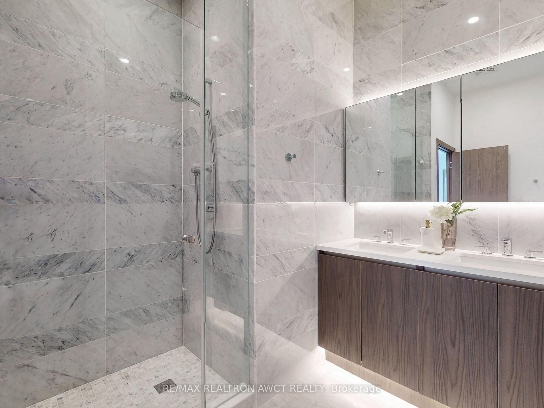 17 Bathurst St Ph02 Property Photo 17