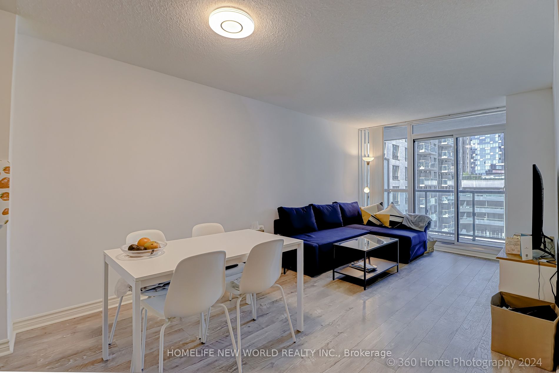 25 Lower Simcoe St 17 Property Photo 7