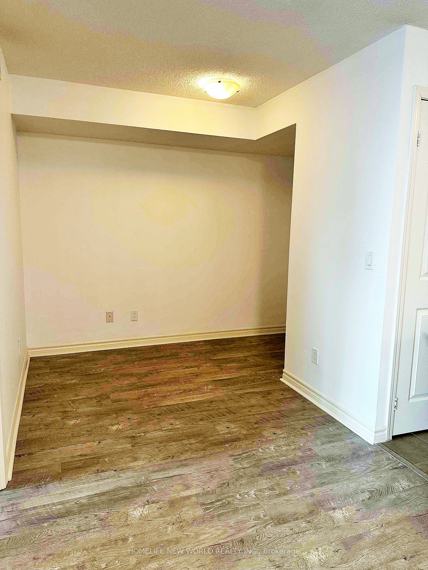 25 Lower Simcoe St 17 Property Photo 12