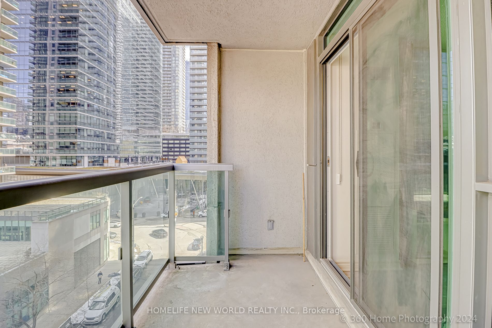 25 Lower Simcoe St 17 Property Photo 16