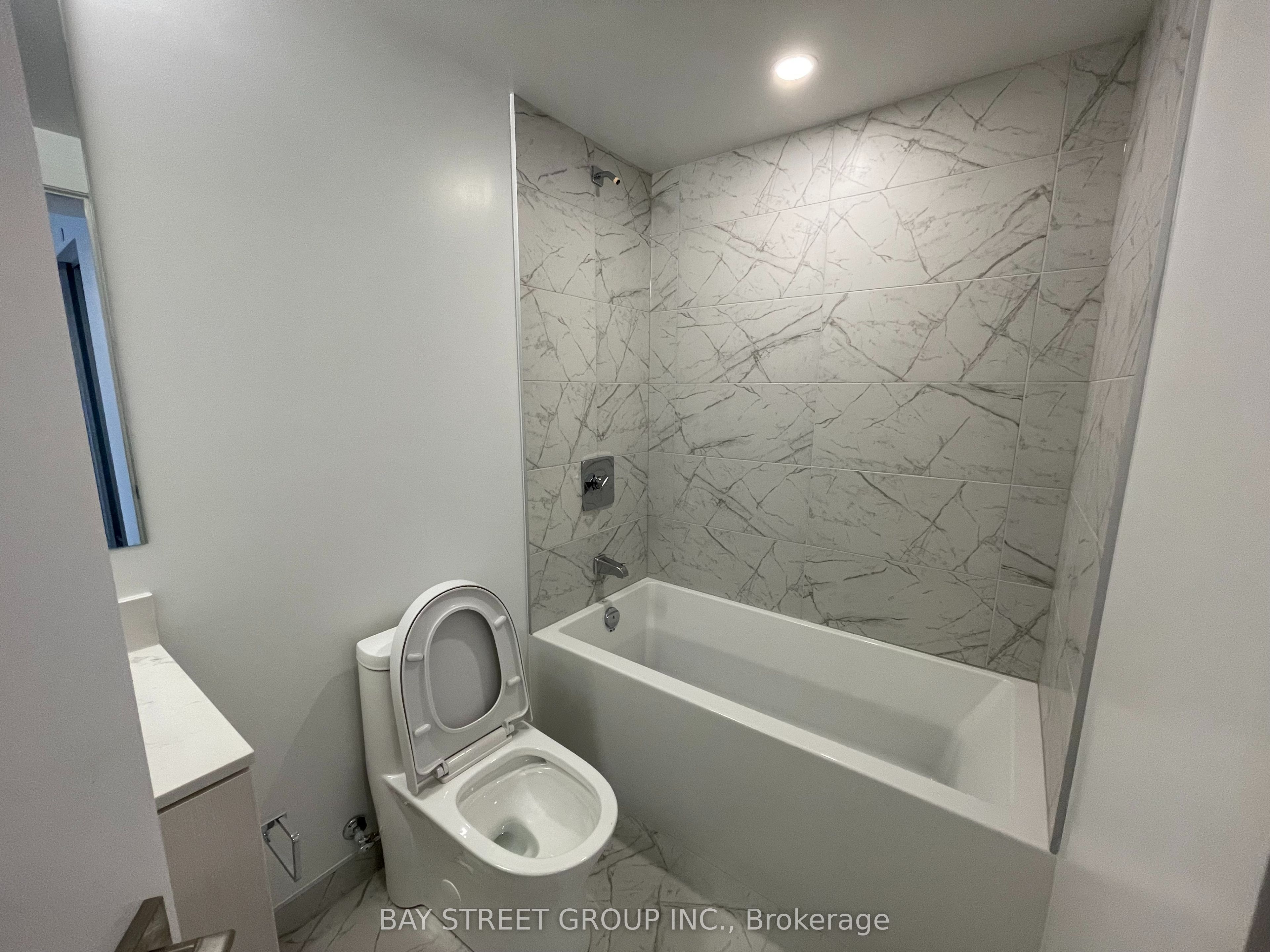 #2701 - 82 Dalhousie St Street Property Photo 6