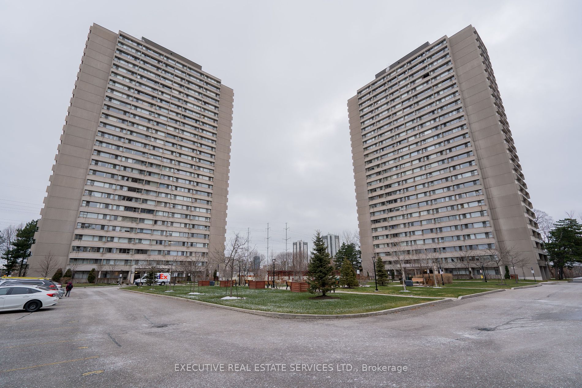725 Donmills Rd 14 Property Photo 1