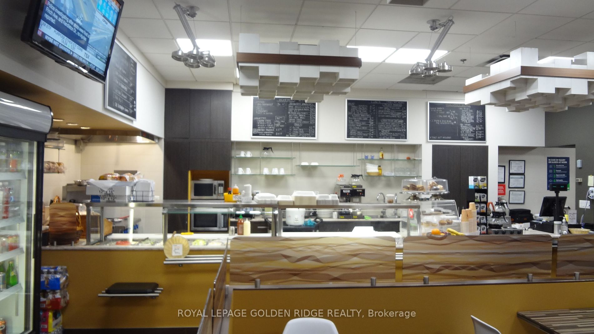 5255 Yonge St Property Photo 8