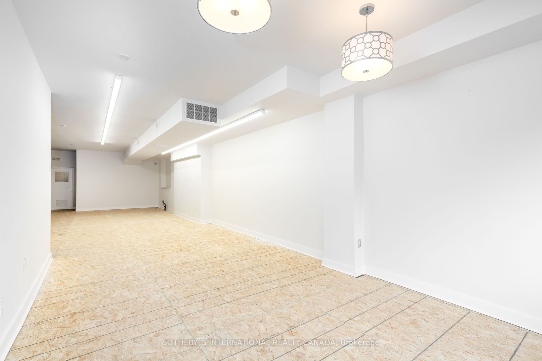 562 Wilson Heights Blvd Property Photo 7