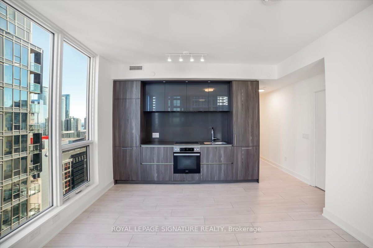 35 Mercer St 14 Property Photo 3