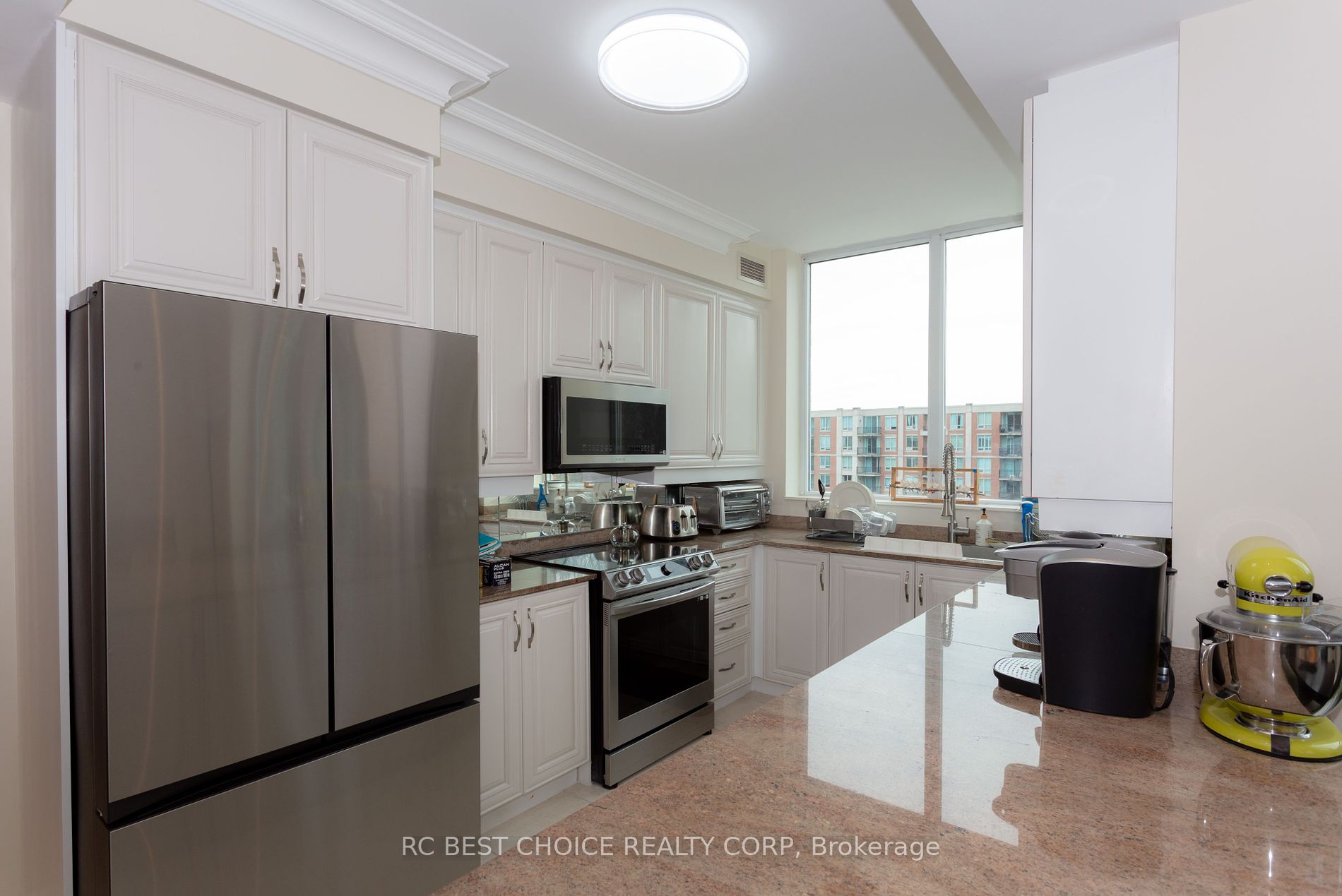 38 William Carson Cres 5 Property Photo 2