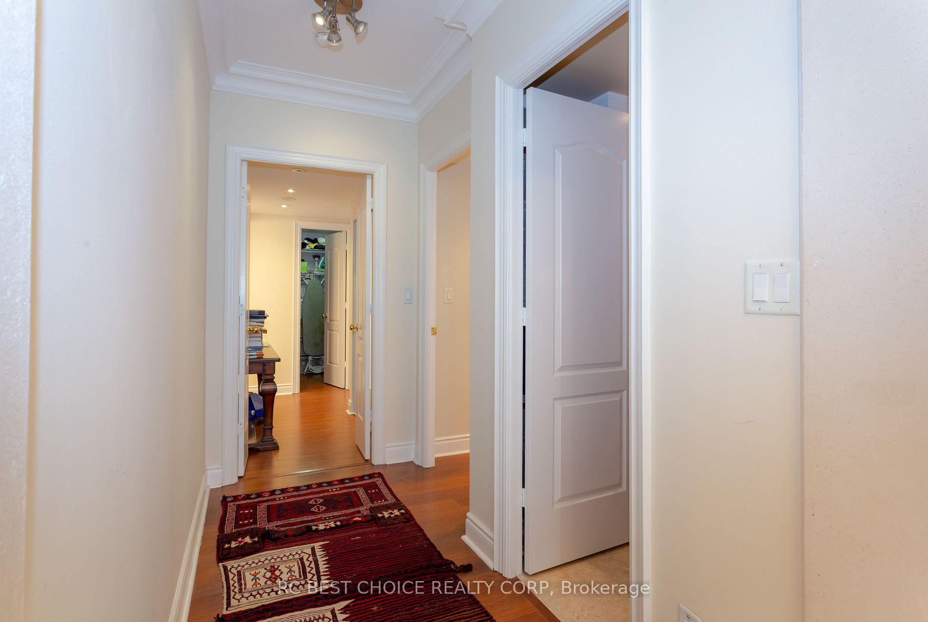 38 William Carson Cres 5 Property Photo 8