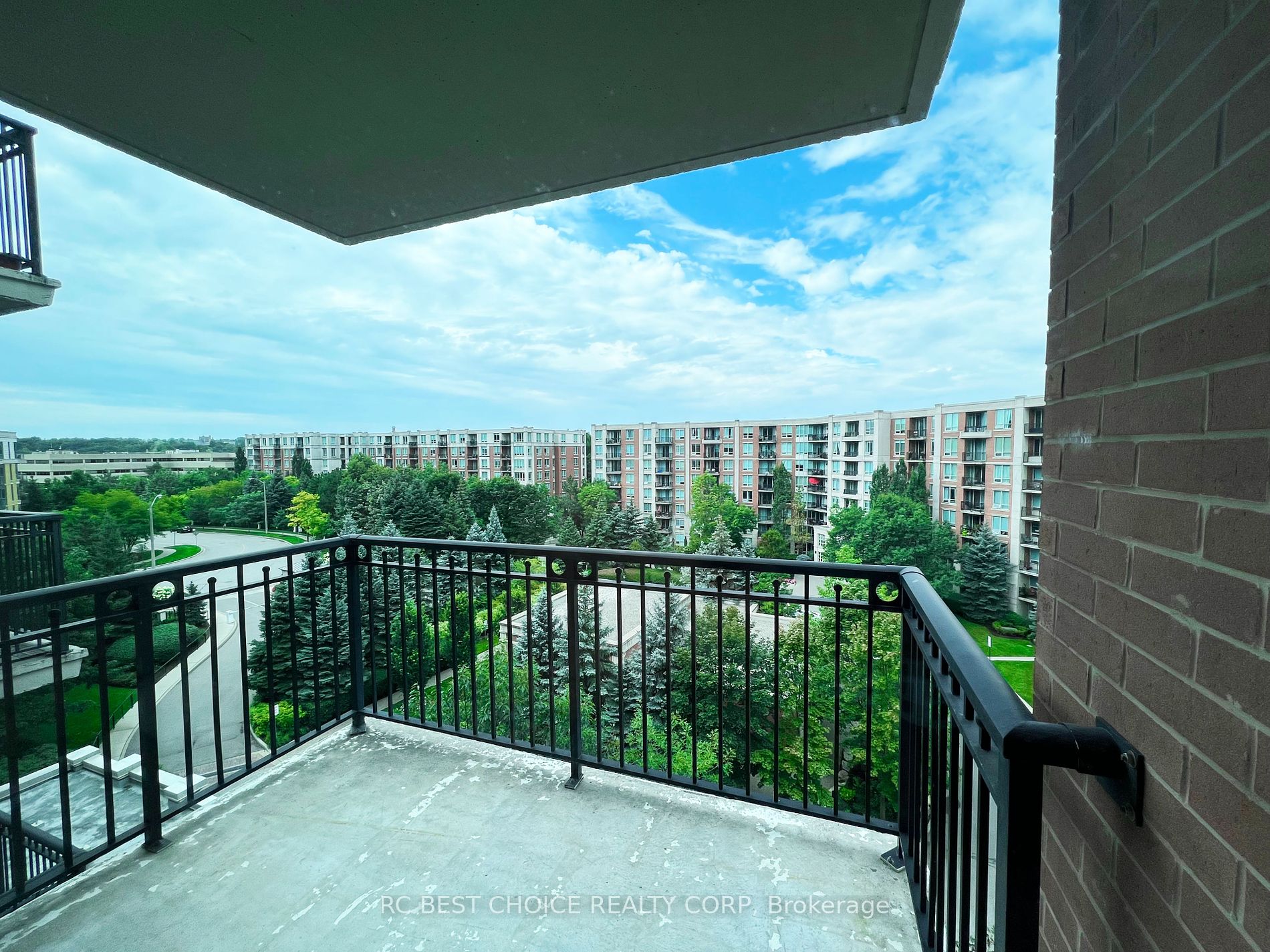 38 William Carson Cres 5 Property Photo 15