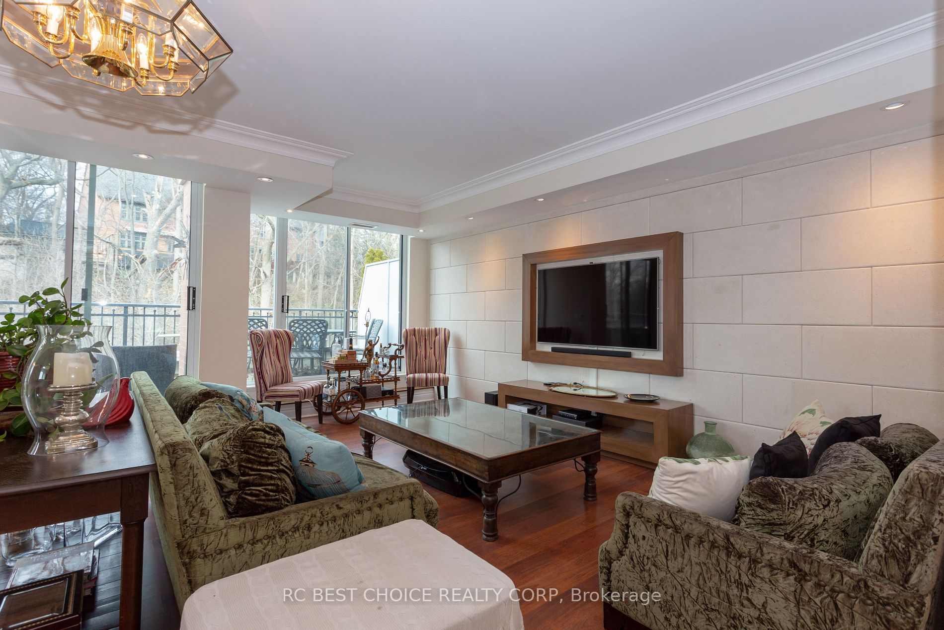 38 William Carson Cres 5 Property Photo 25