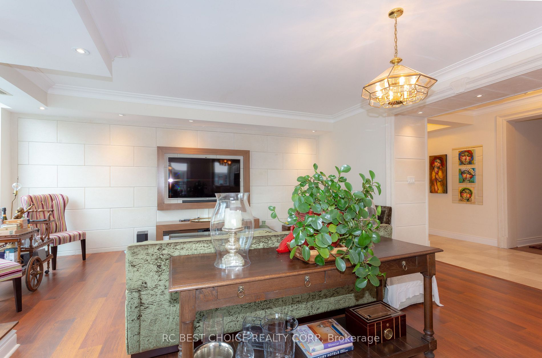 38 William Carson Cres 5 Property Photo 28