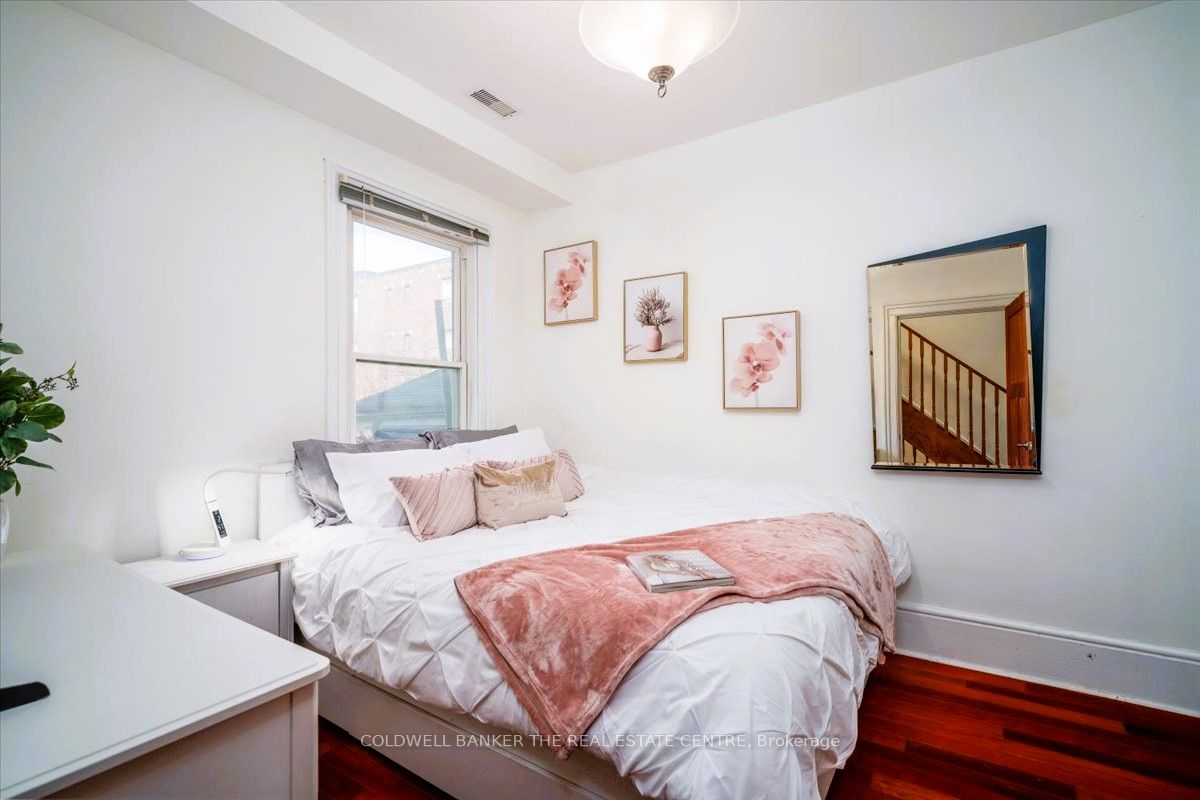 102 Bleecker St Property Photo 18