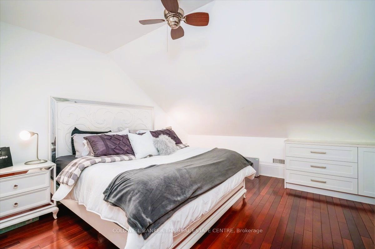 102 Bleecker St Property Photo 22