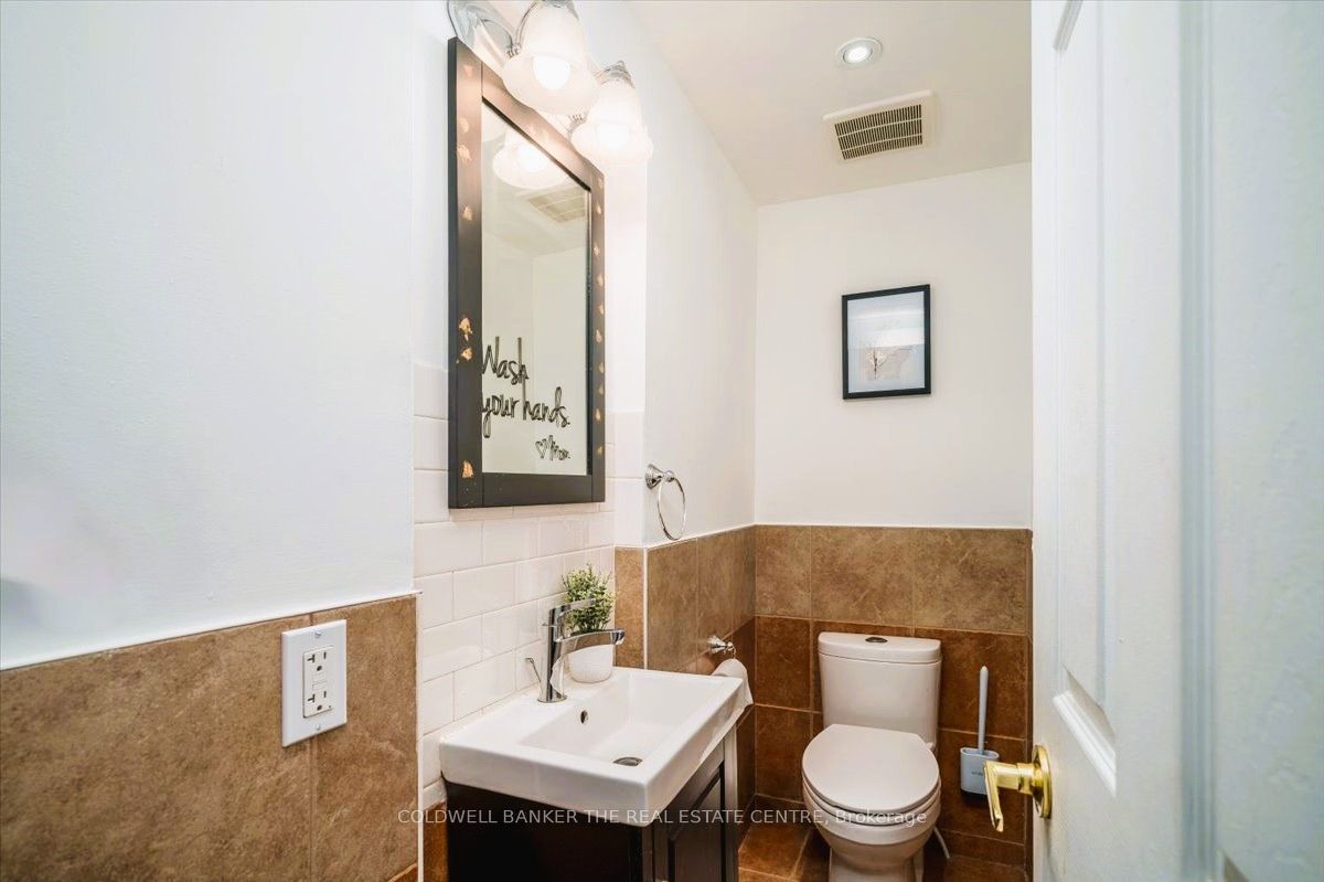 102 Bleecker St Property Photo 25