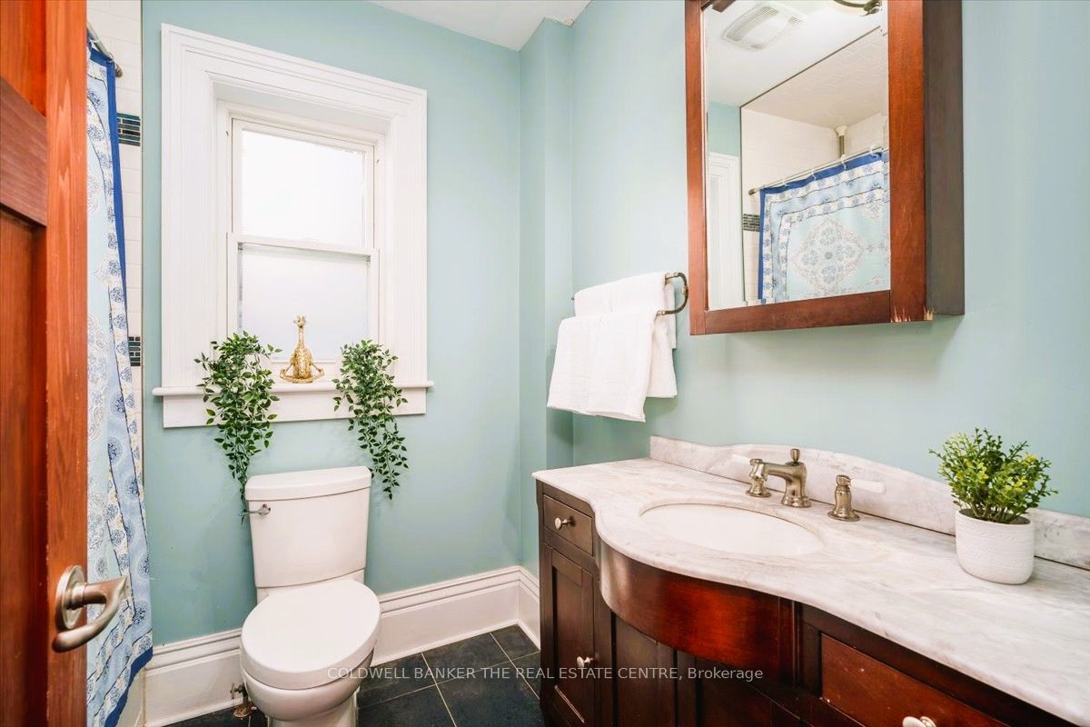 102 Bleecker St Property Photo 26
