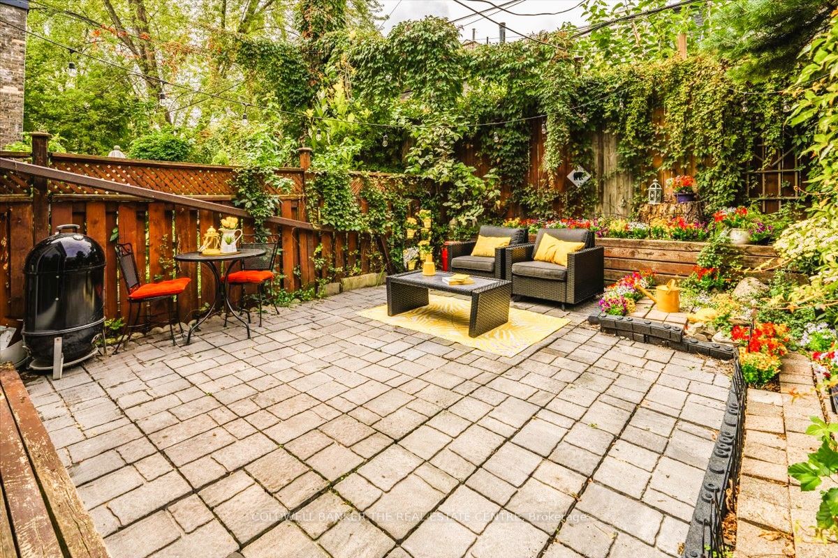 102 Bleecker St Property Photo 30
