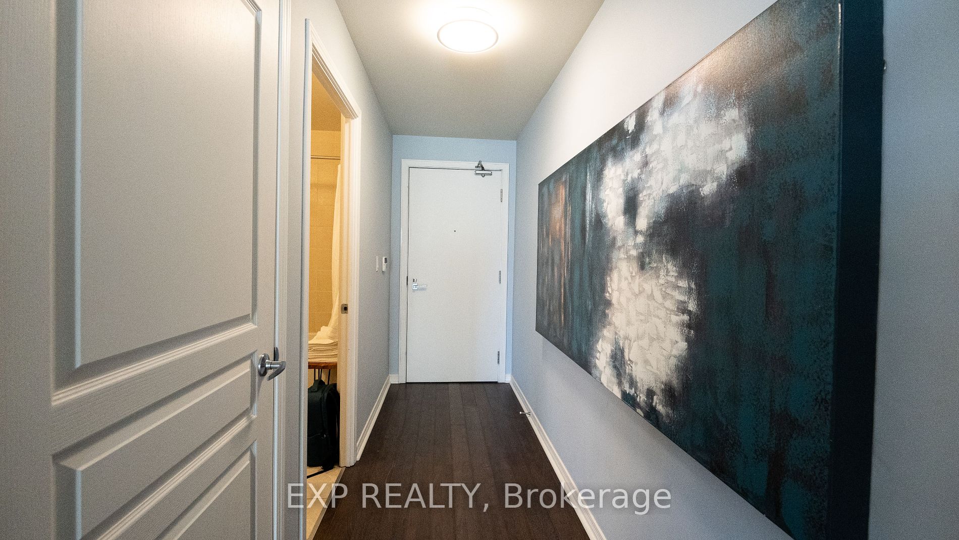 352 Front St W 14 Property Photo 1