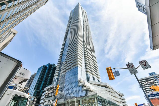 1 Bloor St E 10 Property Photo 1