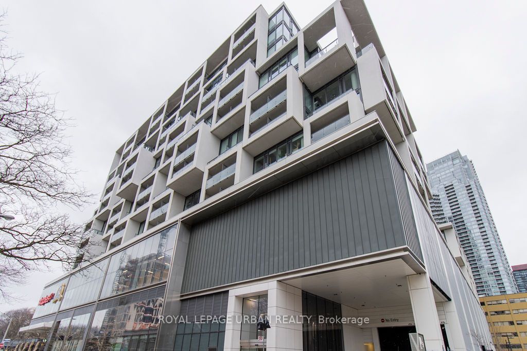 8 Hillsdale Ave 19 Property Photo 1