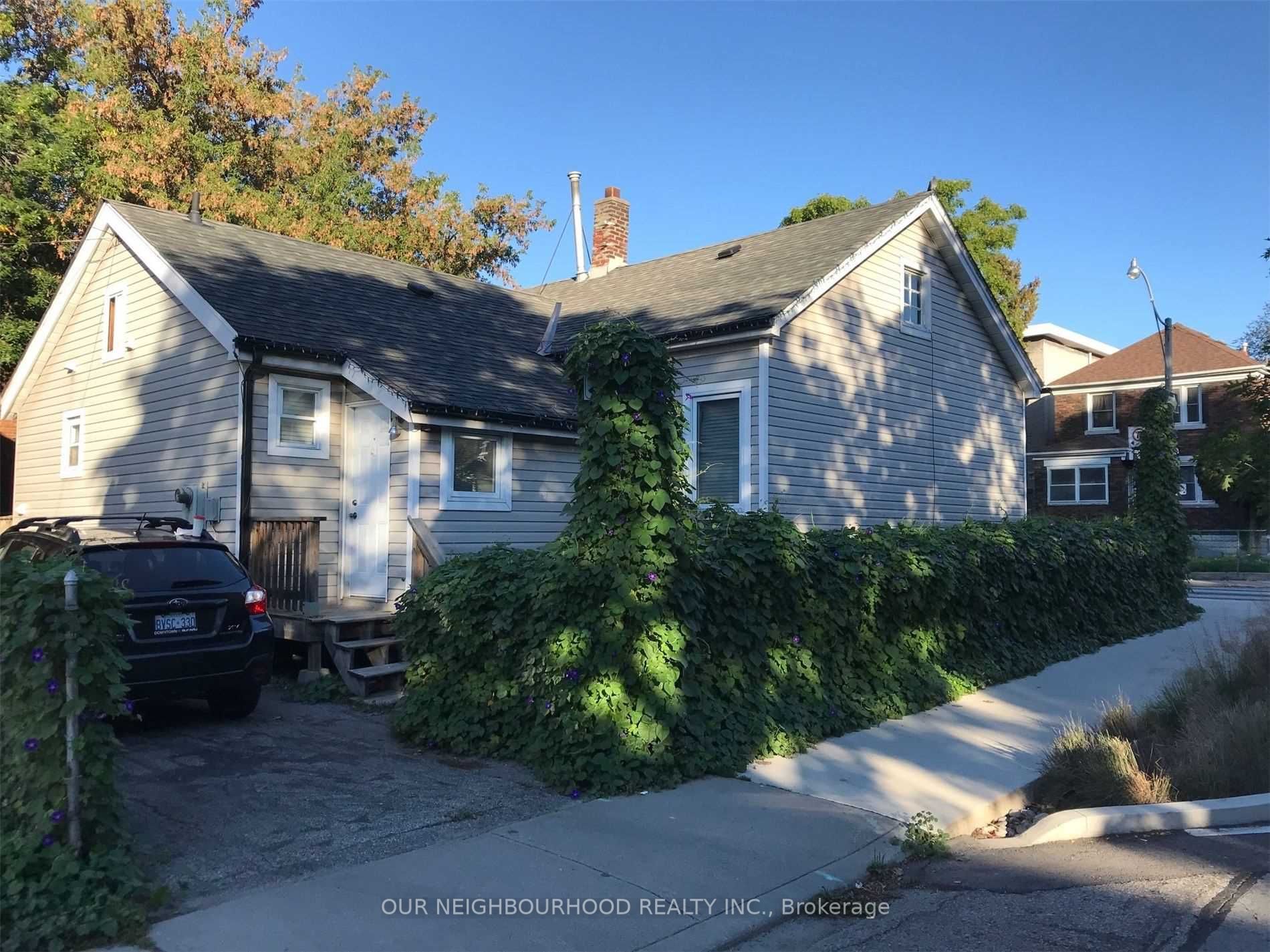 43 Carr St Property Photo 1