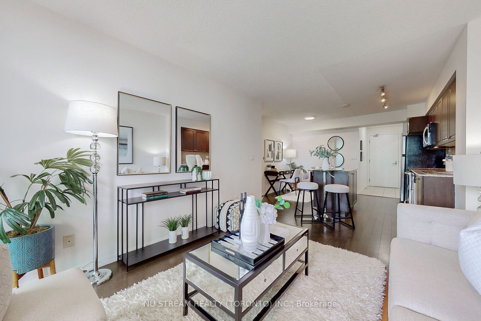 209 Fort York Blvd 32 Property Photo 1
