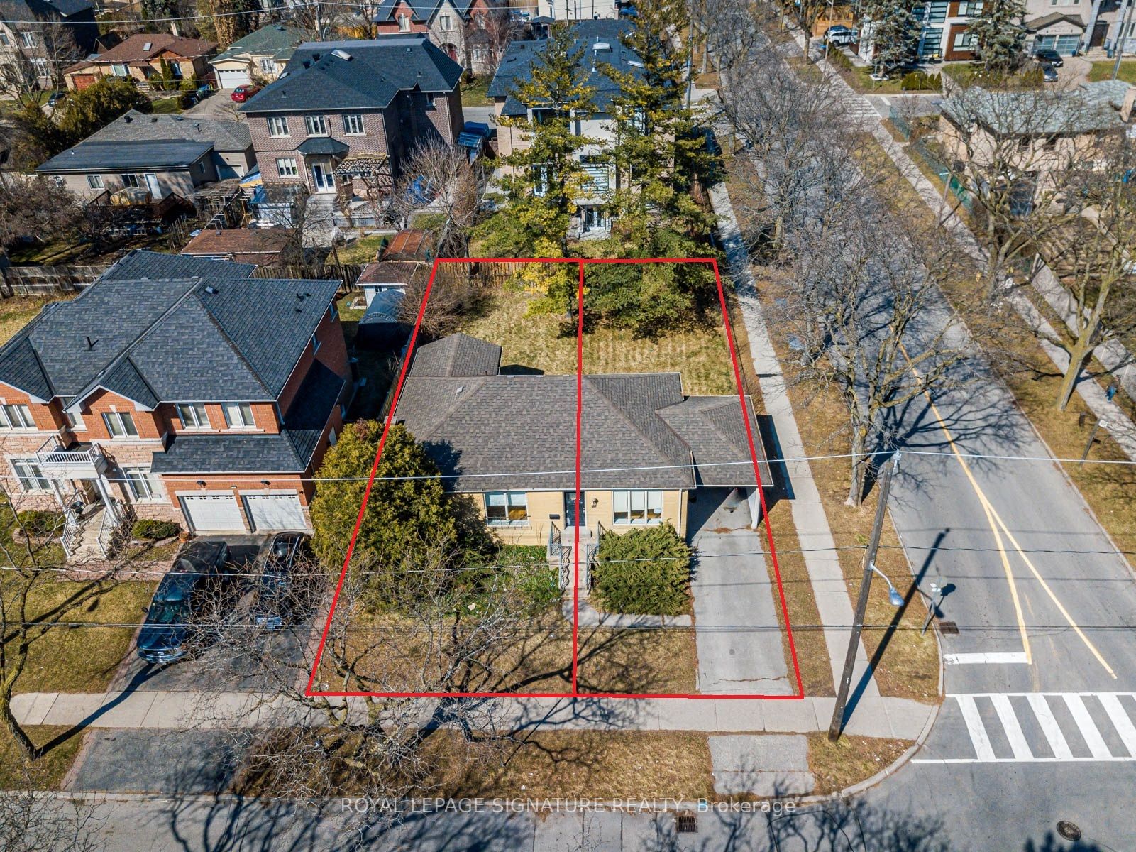 50 Bainbridge Ave Property Photo