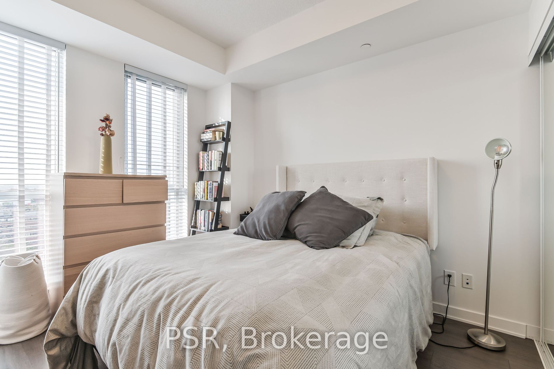55 Regent Park Blvd 4 Property Photo 11