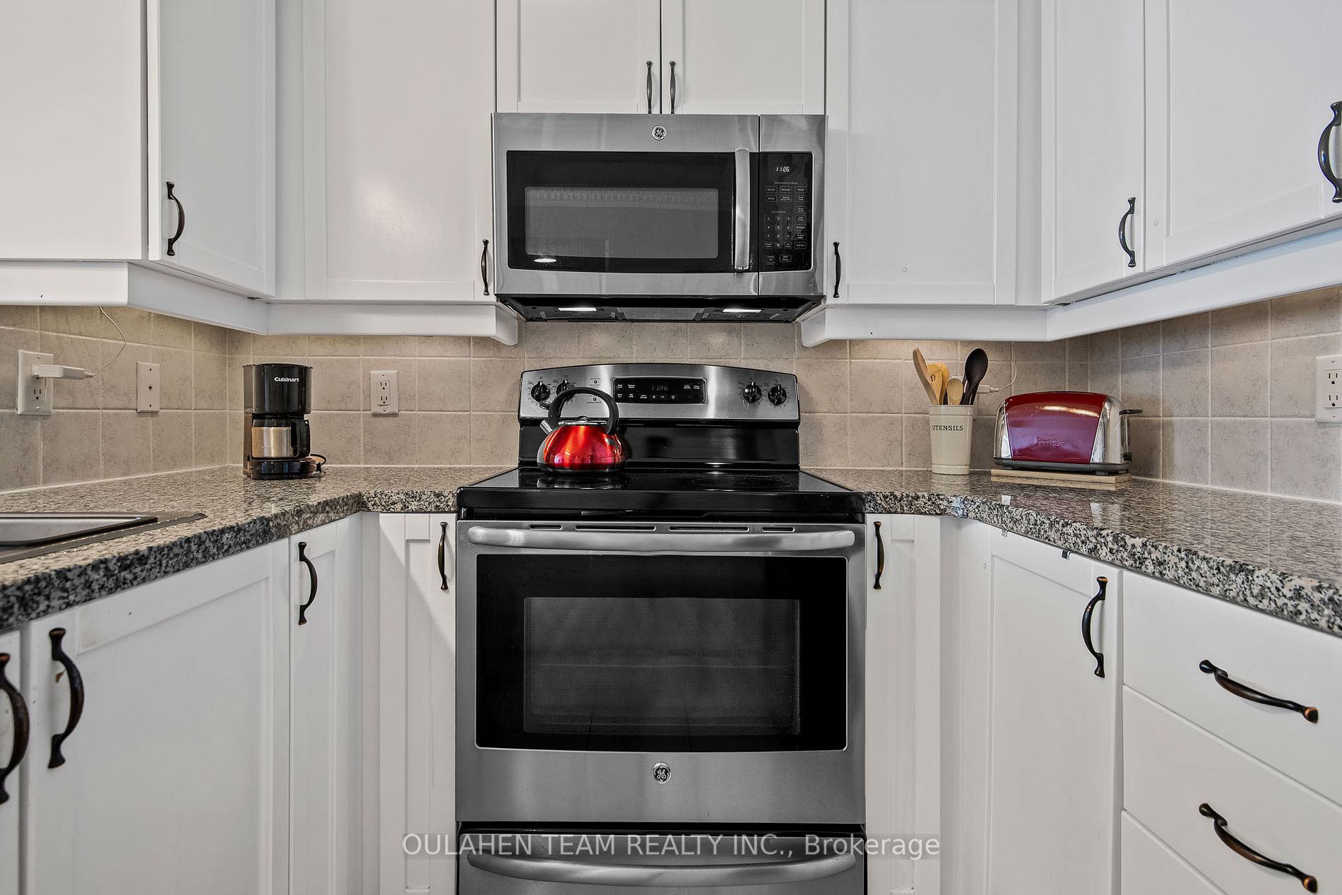 8 Mckee Ave 5 Property Photo 9