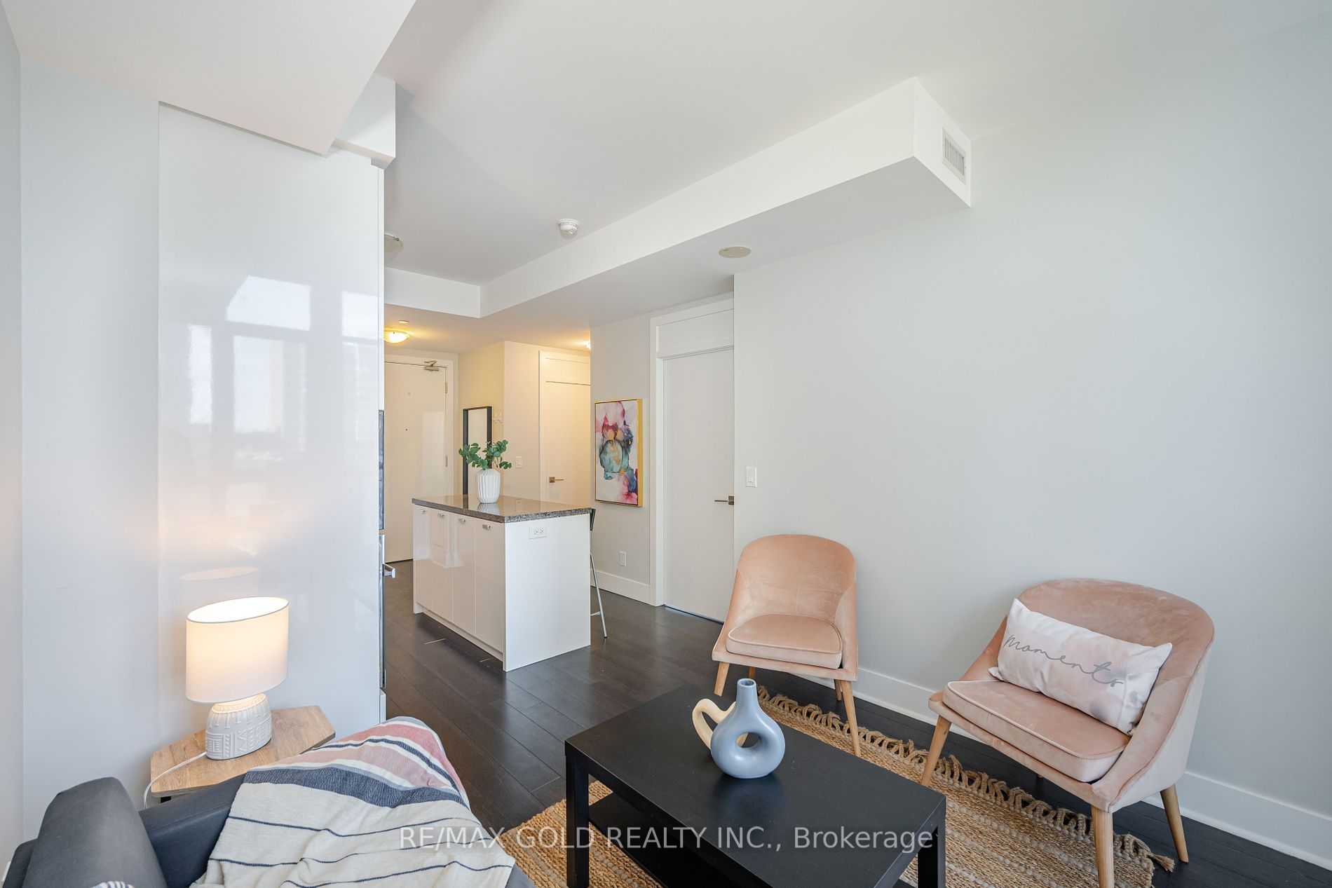 32 Davenport Rd 10 Property Photo 11