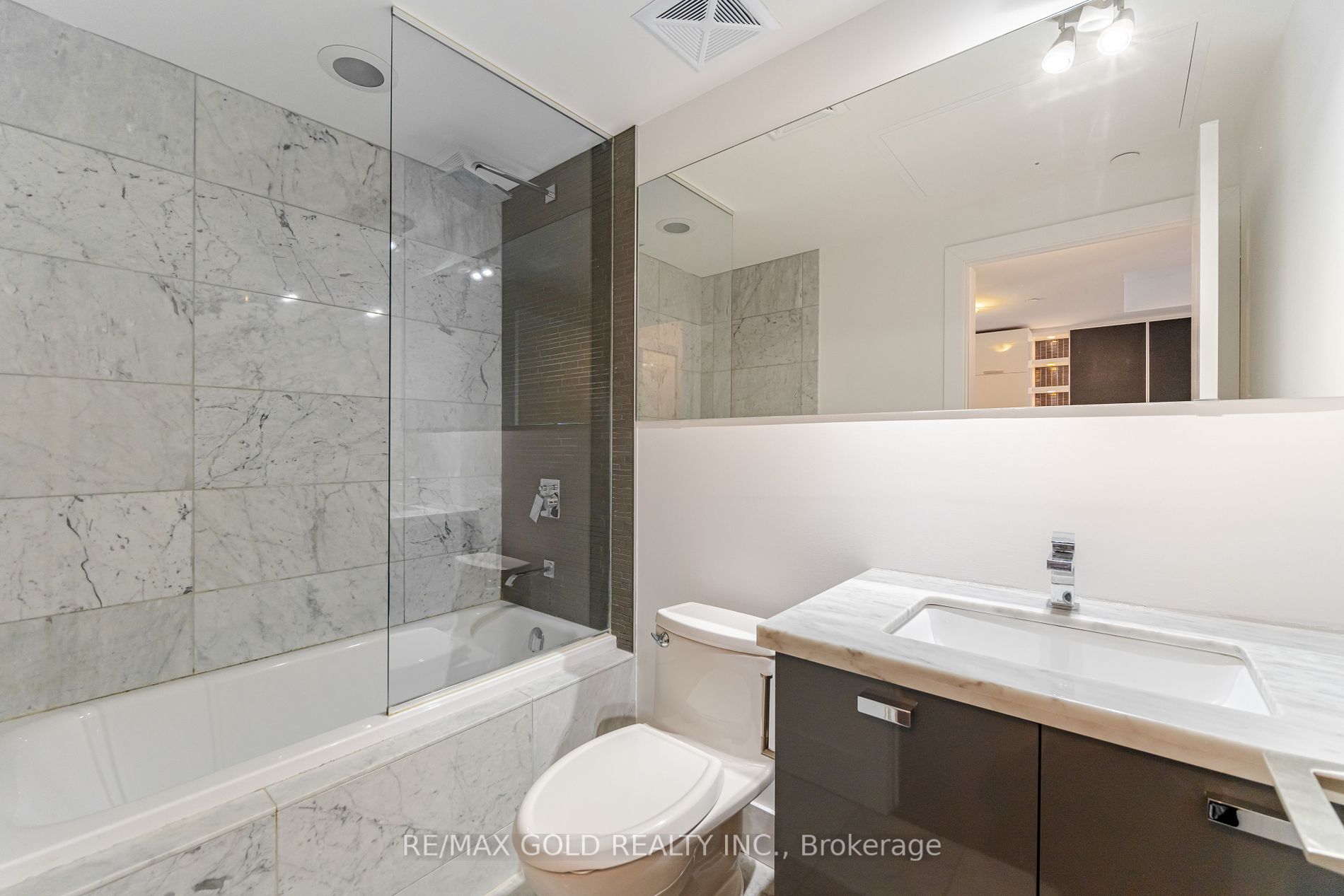 32 Davenport Rd 10 Property Photo 16