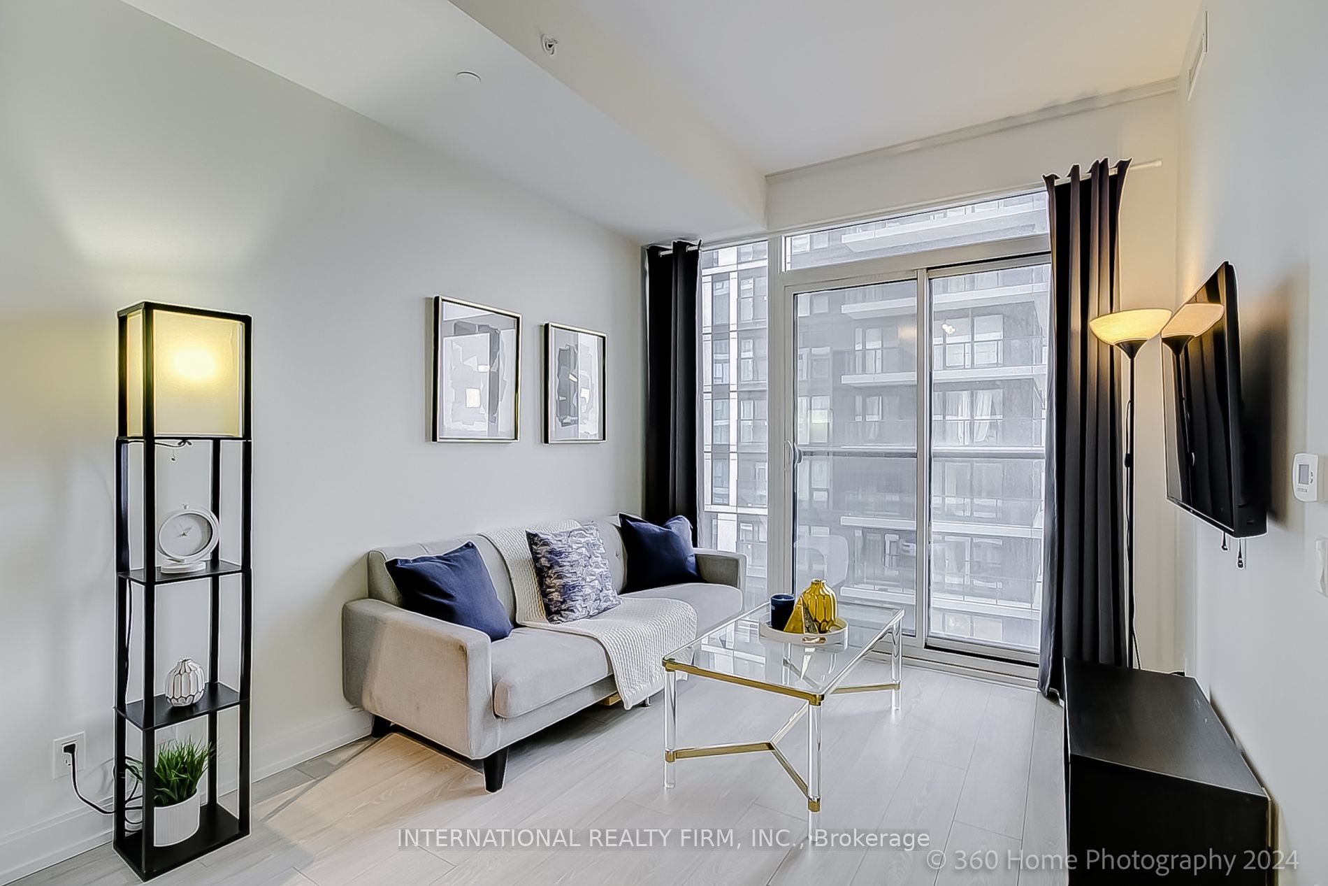 181 Dundas St E Property Photo 1