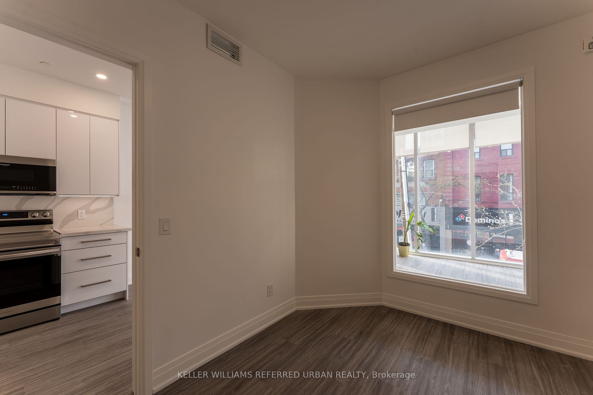 475 Queen St W 03 Property Photo 8