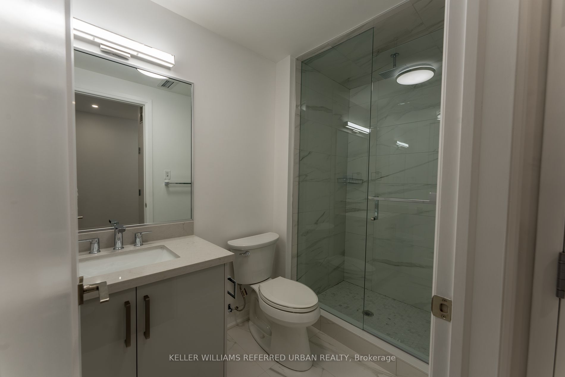 475 Queen St W 03 Property Photo 11