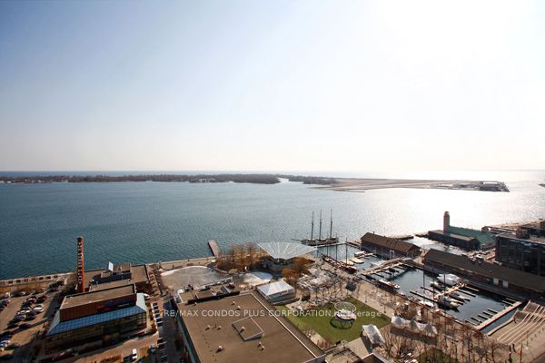 218 Queens Quay W 11 Property Photo 1