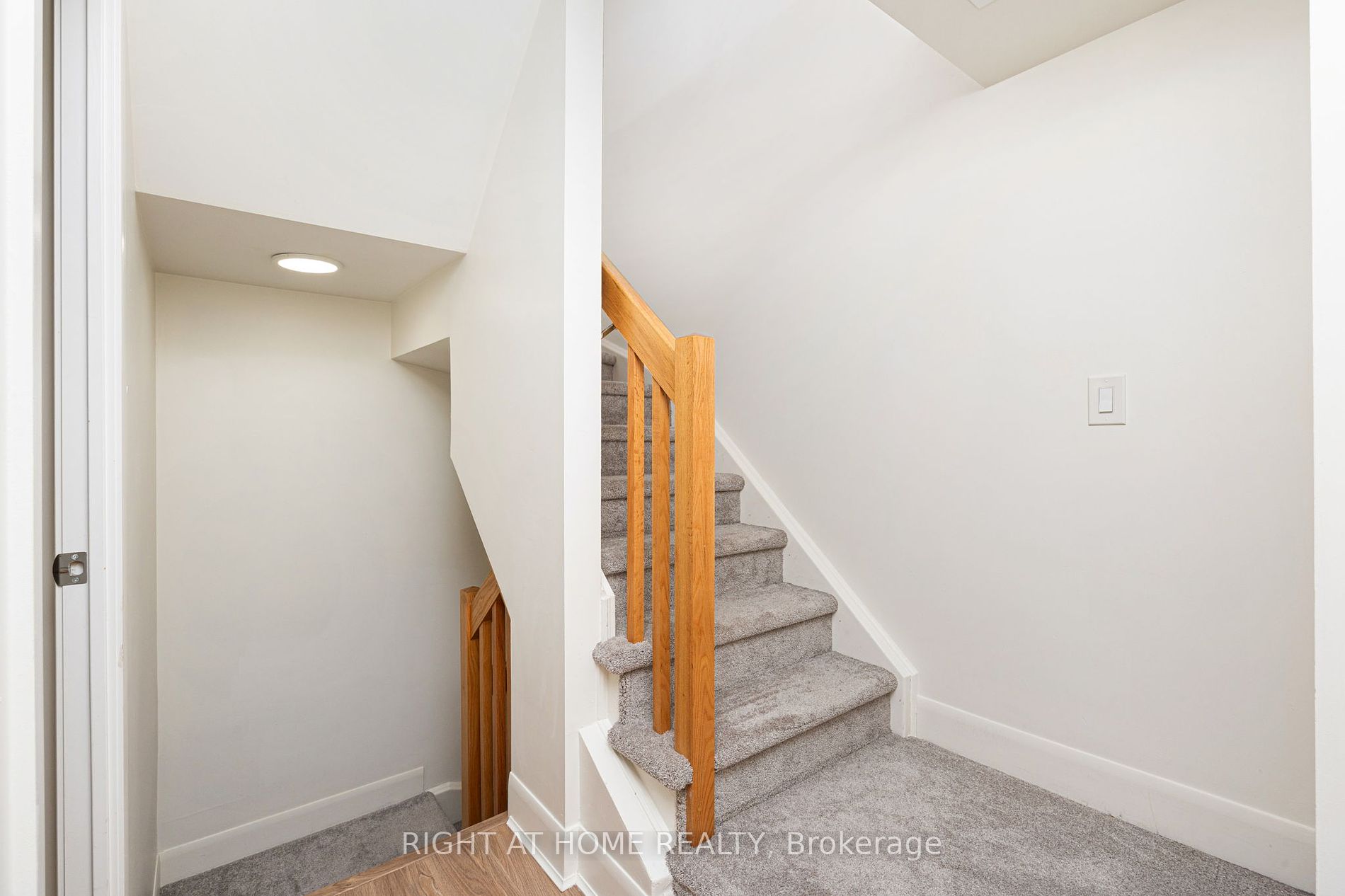 415 Jarvis St 363 Property Photo 22