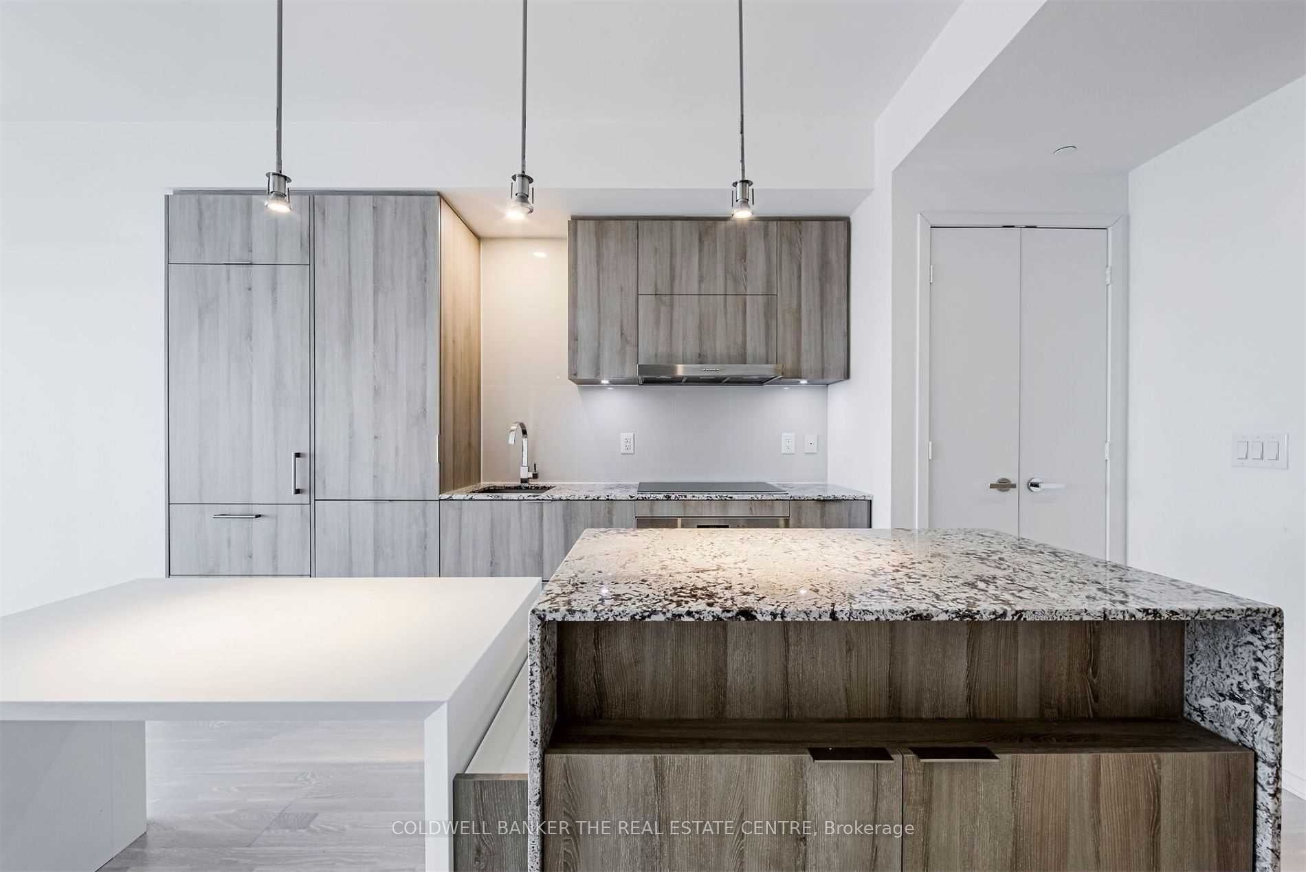 1 Bloor St E 7 Property Photo 9