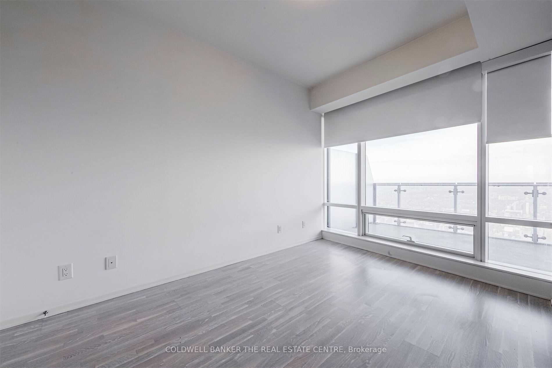 1 Bloor St E 7 Property Photo 19