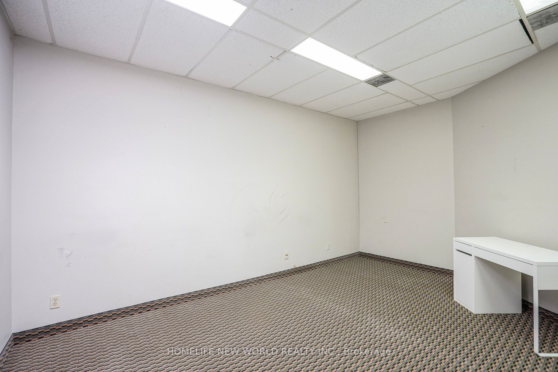 920 Yonge Street Level 7 Property Photo 18