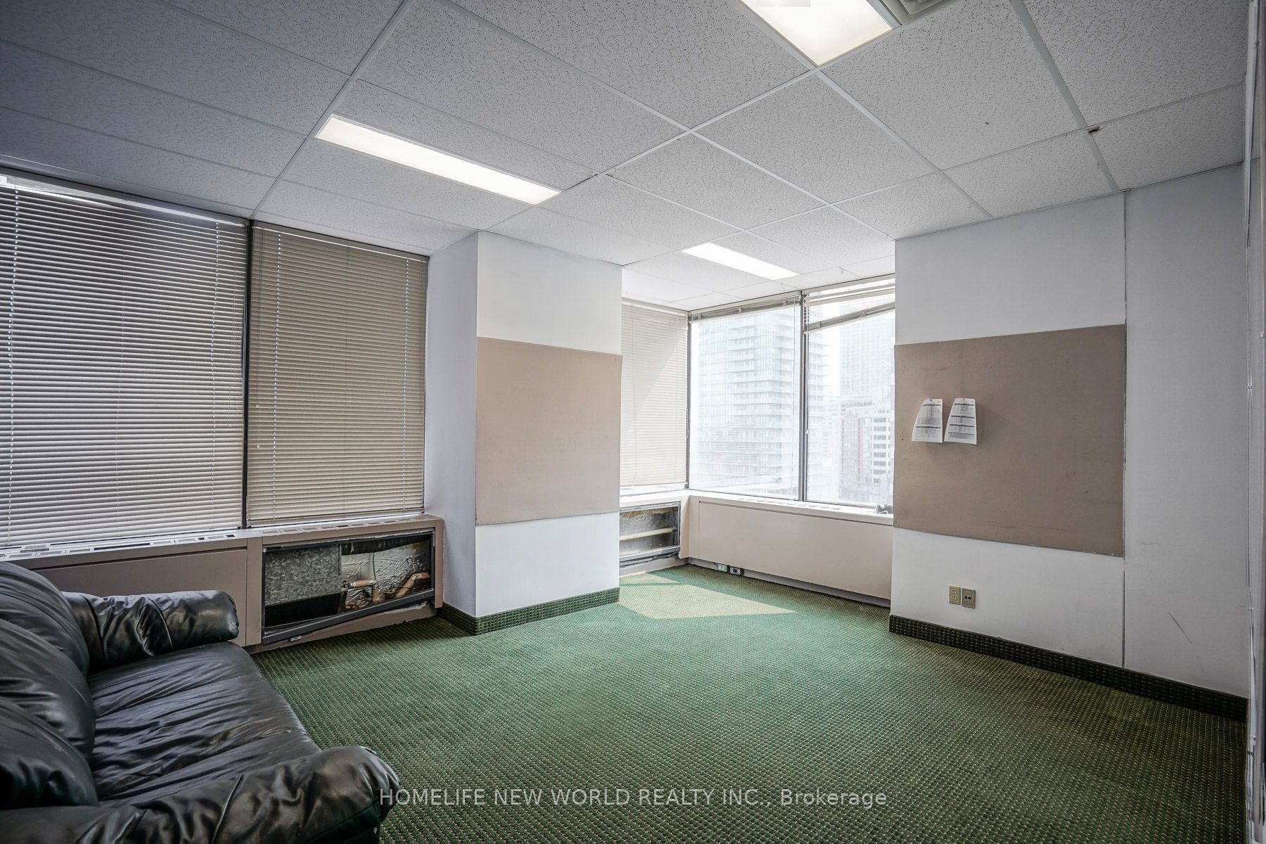 920 Yonge Street Level 7 Property Photo 31