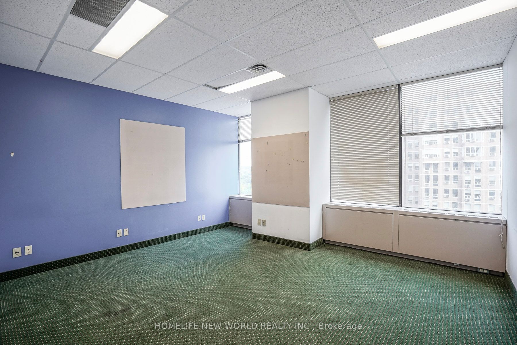 920 Yonge Street Level 7 Property Photo 33