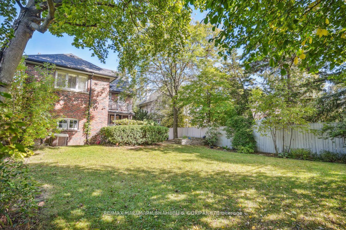 251 Lytton Boulevard Property Photo 11