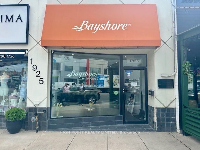 1925 Avenue Road Property Photo 1
