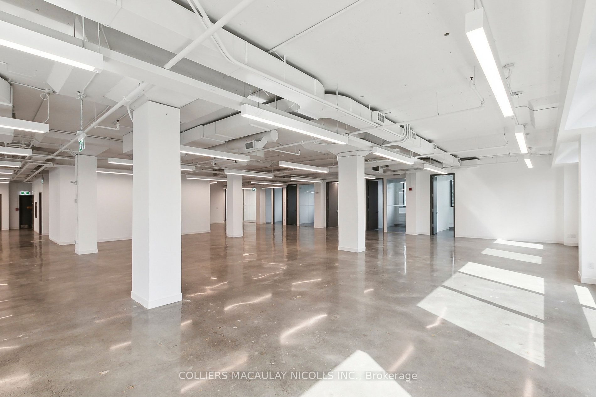 #700 - 150 John Street Property Photo 6