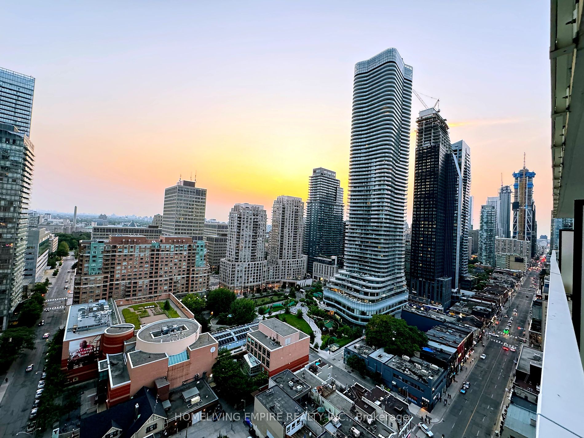501 Yonge St 13 Property Photo 1