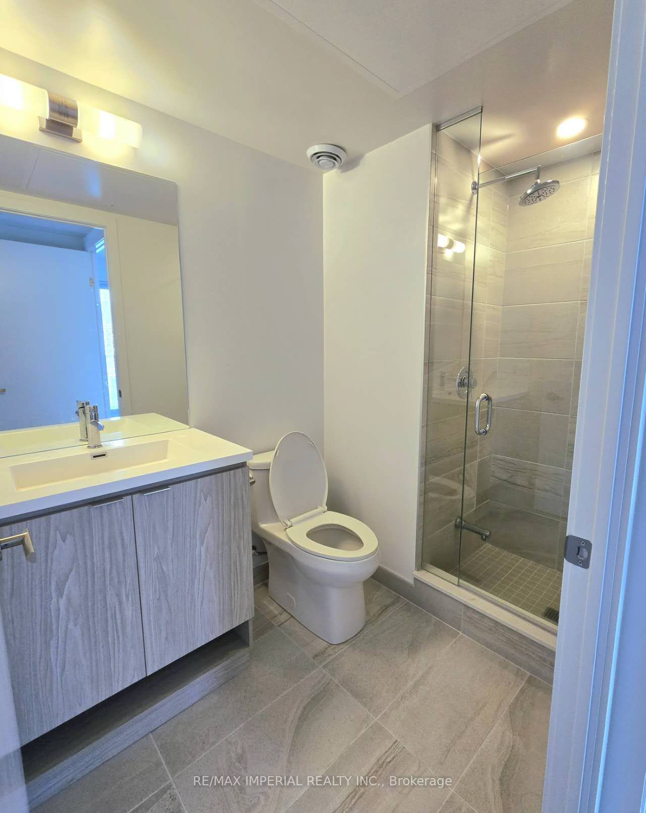 55 Cooper St 05 Property Photo 2