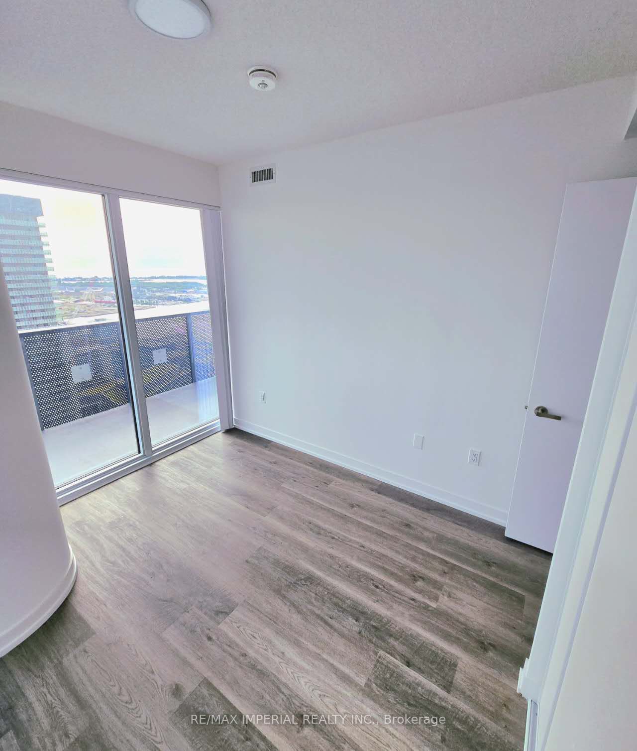 55 Cooper St 05 Property Photo 16