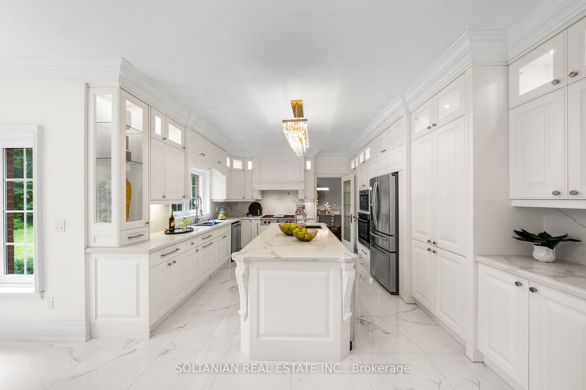 159 Old Yonge St Property Photo 3