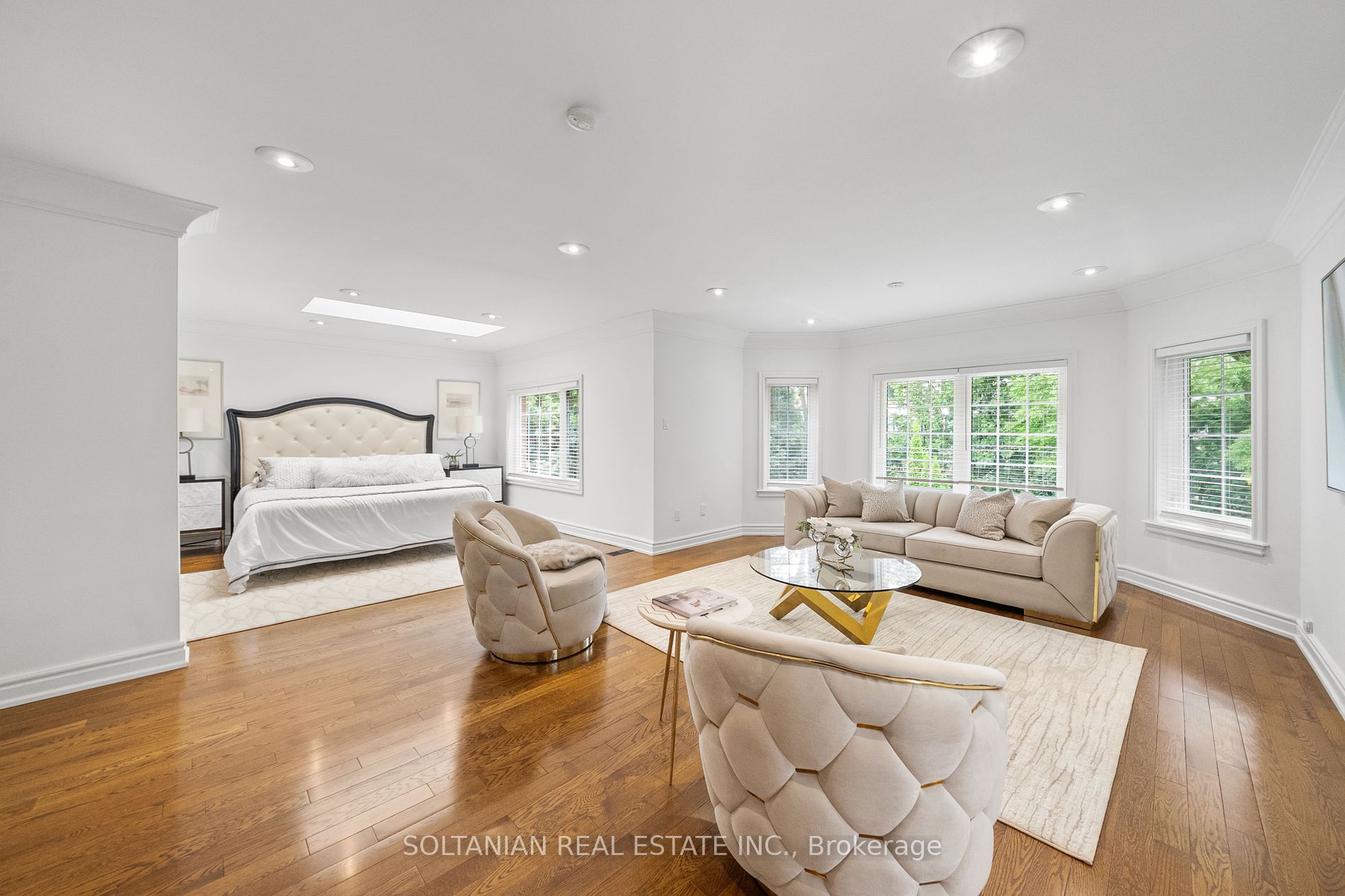 159 Old Yonge St Property Photo 10