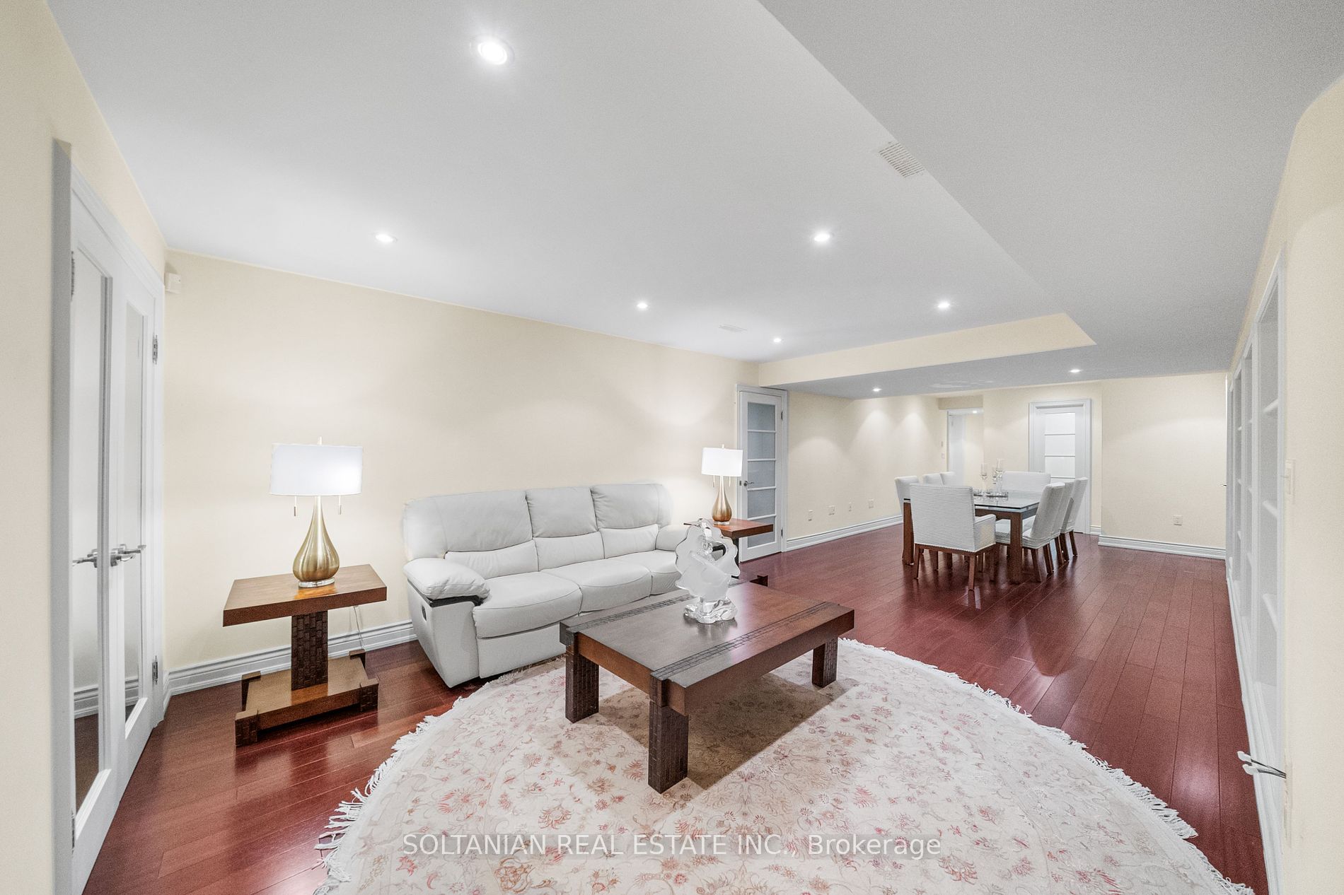 159 Old Yonge St Property Photo 26