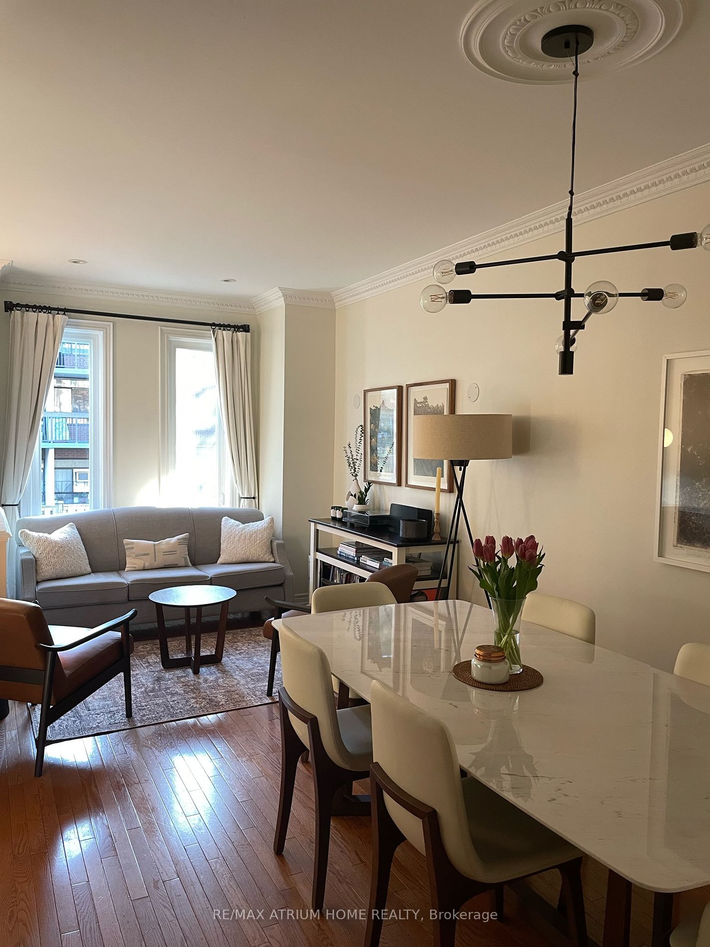 30c Oxford St E Property Photo 20